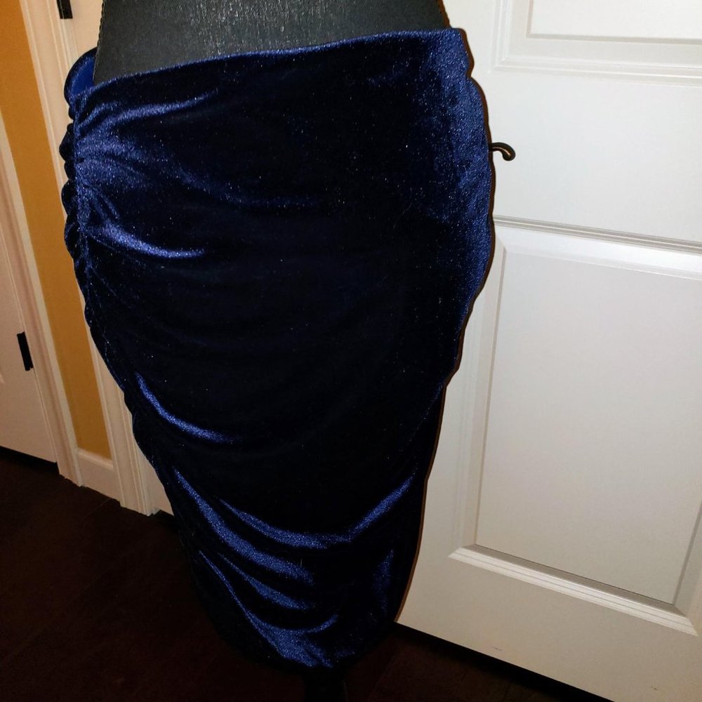 Ruby Ribbon Velvet Set - image 3